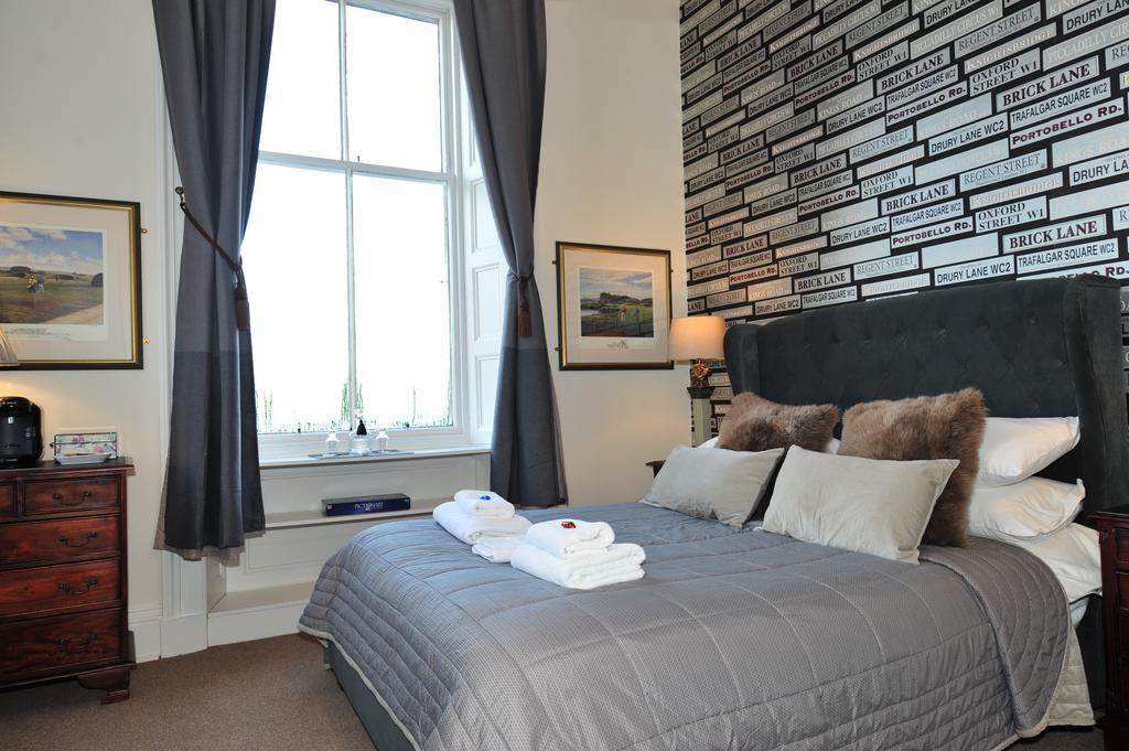 Bed & Breakfast Sixteen EDI